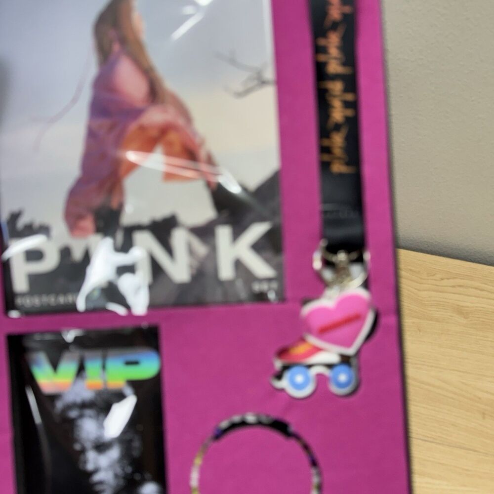 Pink 2023 Summer Carnival VIP Memorabilia Trustfall 13 Gift Box Lanyard Bracelet - Picture 3 of 5